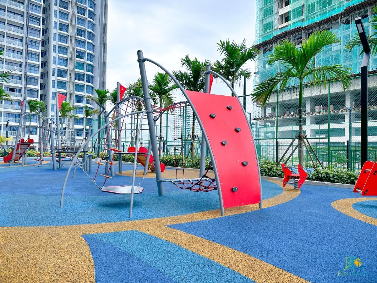 Bali Sea View Residences Melaka At Stayrene Exterior photo